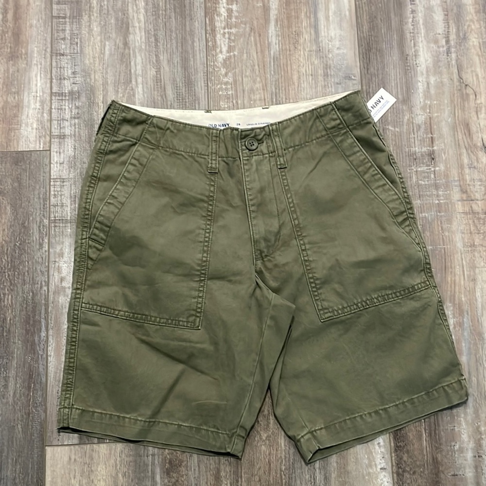 Old Navy Lived in Straight Leg Shorts 29 NEW
